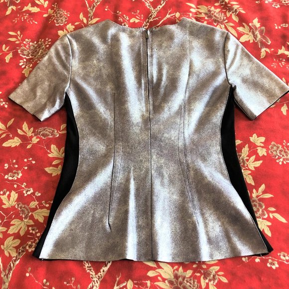 *NWOT* Flattering Statement Piece by BCBGMaxAzria - Vegan Leather Silver Top XXS - Picture 5 of 16